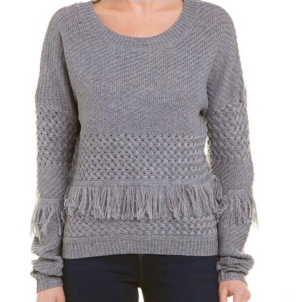 NWT BB Dakota Gray Fringe Knit Sweater XSmall